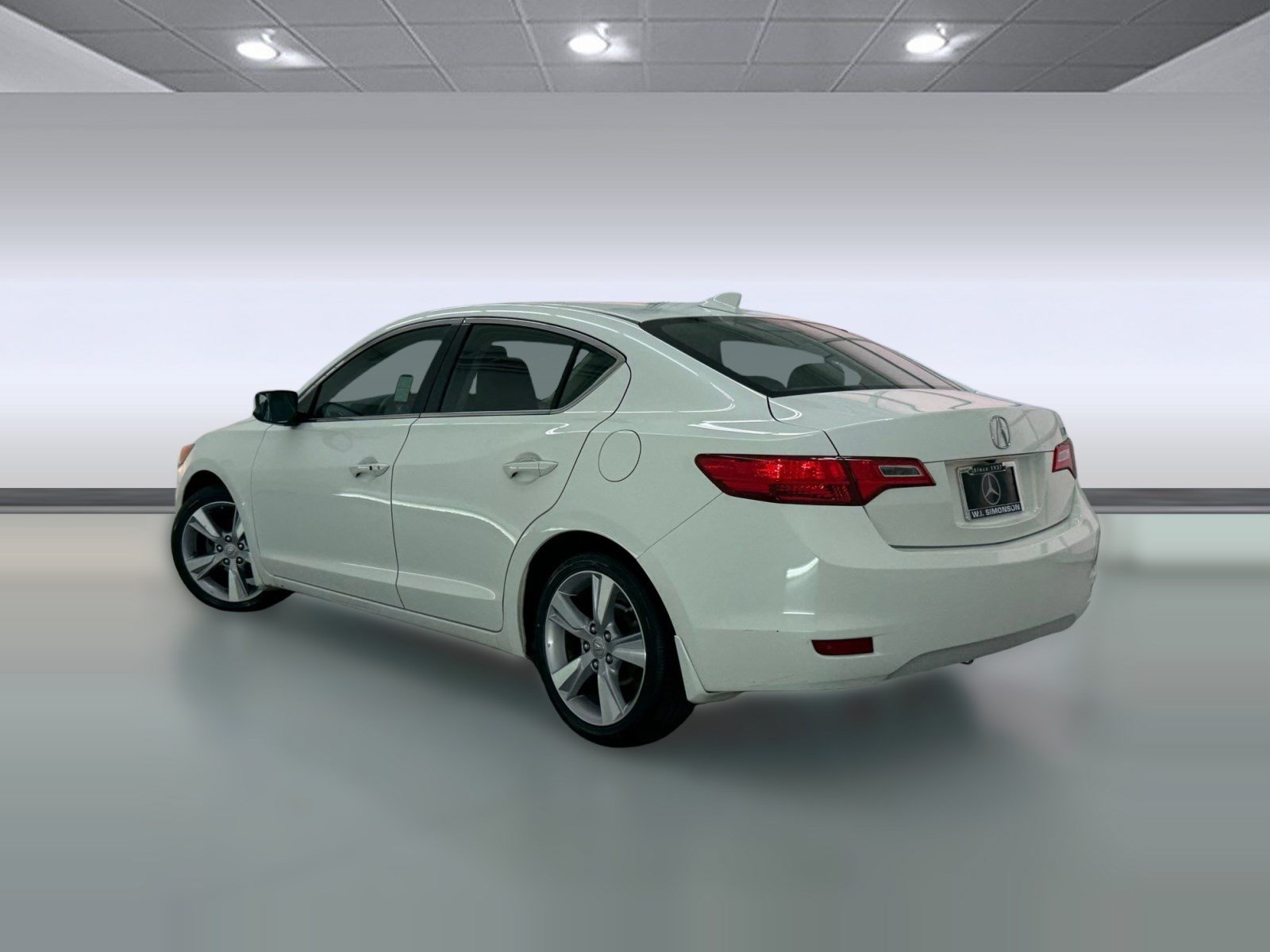 Used 2013 Acura ILX w/ Premium Package FWD image 3