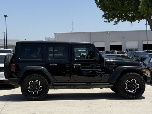 Used 2023 Jeep Wrangler Unlimited Sport AWD/4WD image 3