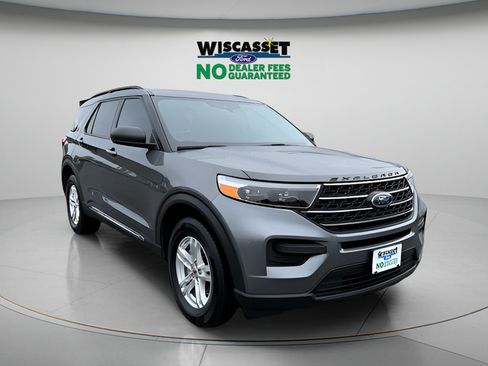Used 2023 Ford Explorer XLT AWD/4WD image 1