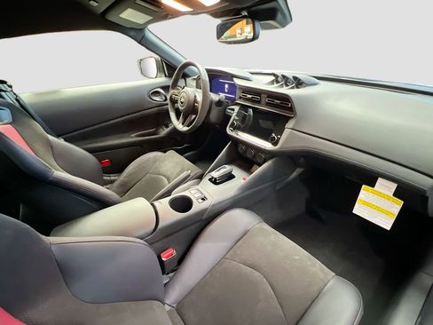 New 2025 Nissan Z NISMO w/ Floor Mat Package RWD image 21