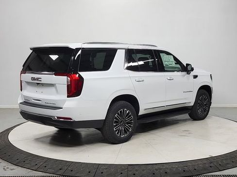 New 2026 GMC Yukon Elevation image 7