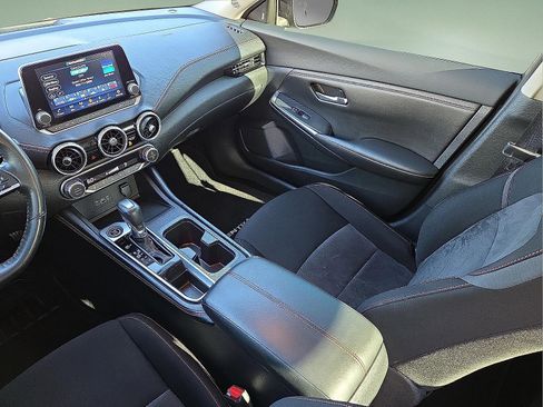 Used 2021 Nissan Sentra SR w/ Lighting Package image 12