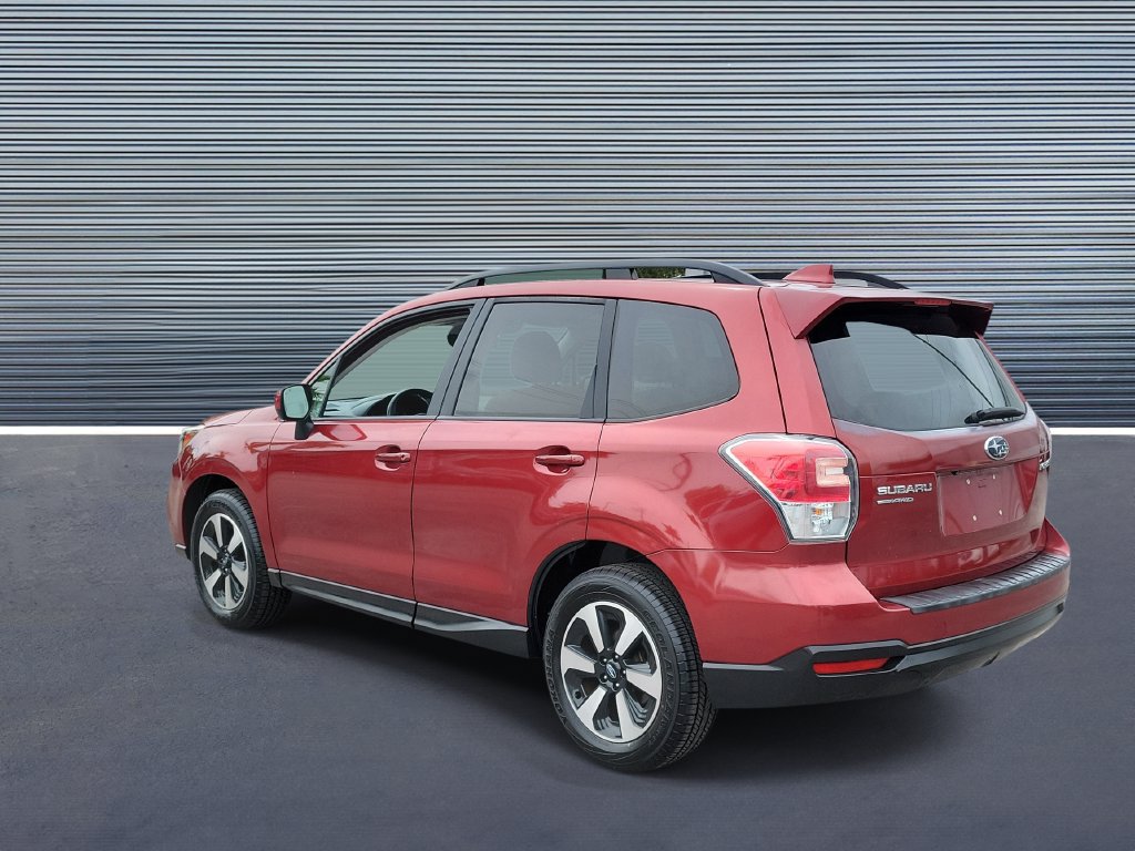 Used 2018 Subaru Forester 2.5i Premium AWD/4WD image 4