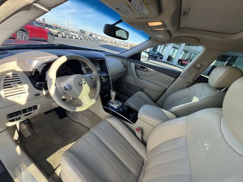 Used 2012 INFINITI FX35 Base w/ Premium Pkg image 10