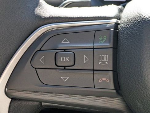 New 2025 Jeep Grand Cherokee L Laredo image 22