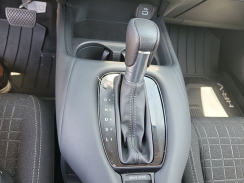 Used 2024 Honda HR-V LX image 26