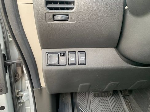 Used 2020 Nissan Frontier PRO-4X w/ Pro-4x Utility Package AWD/4WD image 41