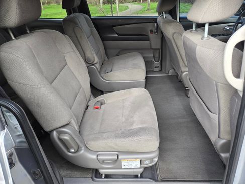 Used 2014 Honda Odyssey LX image 20