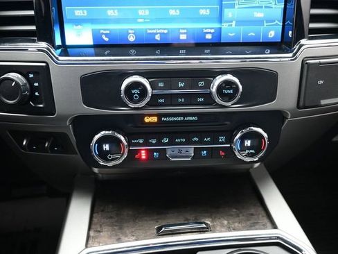 Used 2022 Ford F250 Lariat w/ Tremor Off-Road Package image 45