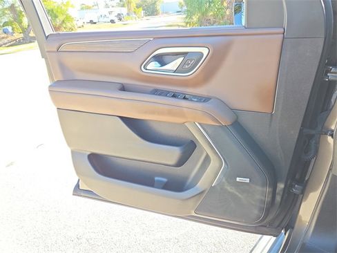 Certified 2021 Chevrolet Tahoe High Country w/ Premium Package image 21