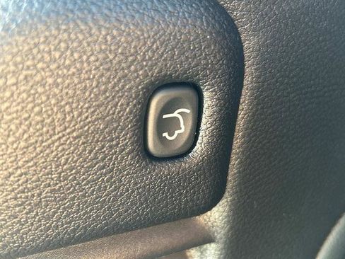 Certified 2022 Jeep Grand Cherokee Limited image 13