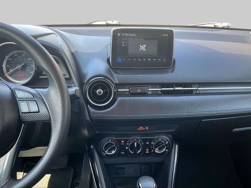 Used 2018 Toyota Yaris iA FWD image 7