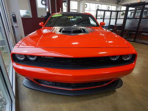 Used 2016 Dodge Challenger R/T Scat Pack image 7