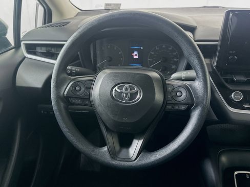 Used 2025 Toyota Corolla LE image 17