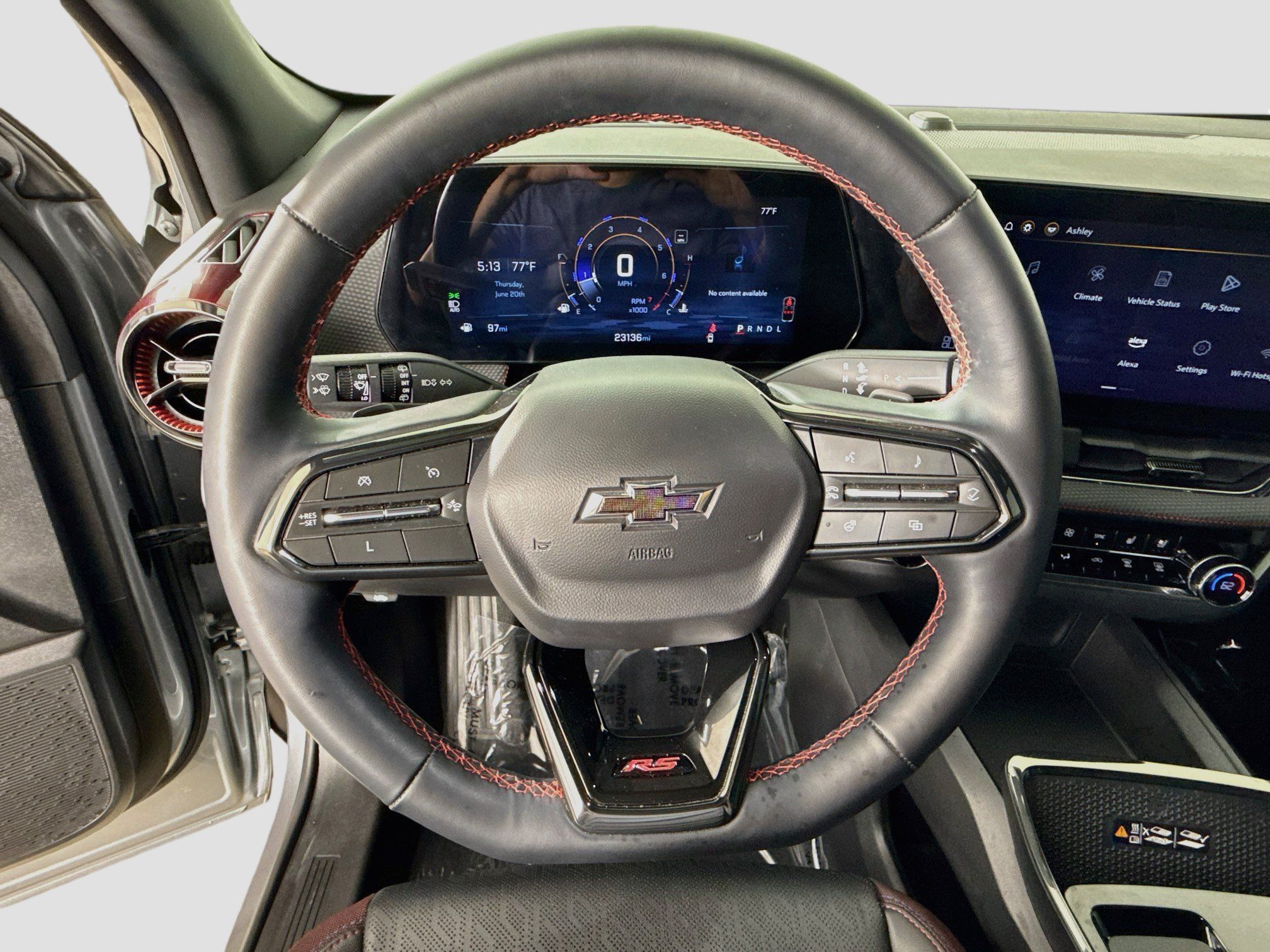Used 2025 Chevrolet Equinox RS w/ Safety and Technology Package FWD image 13
