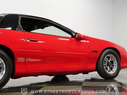 Used 2001 Chevrolet Camaro Z28 RWD image 29