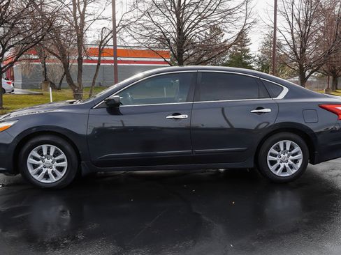 Used 2017 Nissan Altima 2.5 S w/ Power Driver Seat Package image 5