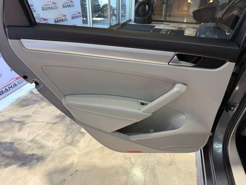 Used 2019 Volkswagen Passat 2.0T Wolfsburg FWD image 36