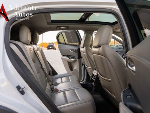 Used 2019 Cadillac XT4 Premium Luxury image 8