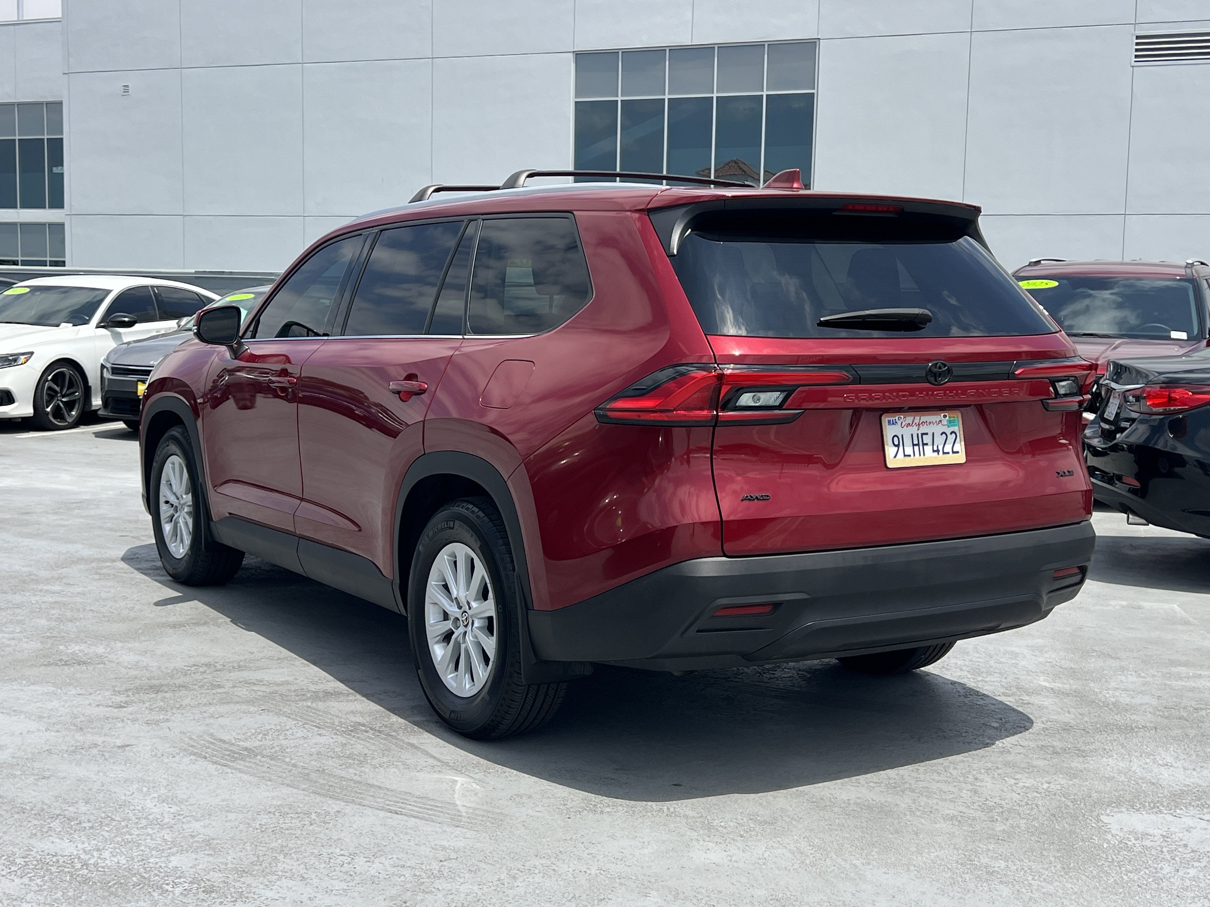 Used 2024 Toyota Grand Highlander AWD image 4