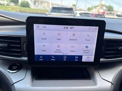 Certified 2023 Ford Explorer XLT w/ Equipment Group 202A AWD/4WD image 22