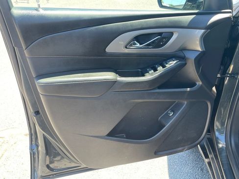 Used 2019 Chevrolet Traverse LT AWD/4WD image 12