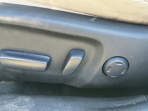 Used 2013 Toyota Avalon XLE Premium image 41