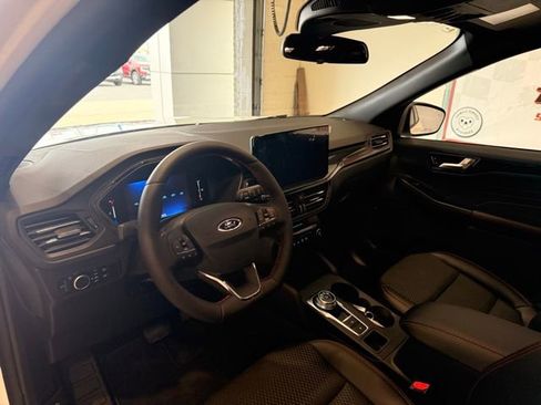 New 2026 Ford Escape ST-Line w/ Tech Pack #1 AWD/4WD image 10