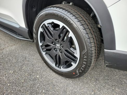 New 2026 Honda Pilot Touring image 26