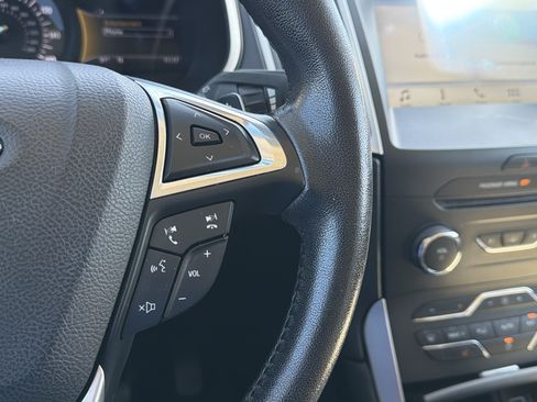 Used 2016 Ford Edge SEL w/ Equipment Group 201A AWD/4WD image 15
