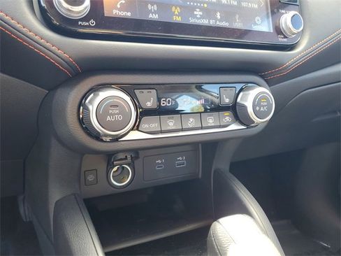 New 2025 Nissan Versa SR w/ Trunk Package image 17