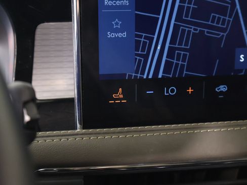 Used 2024 Lincoln Corsair FWD image 8