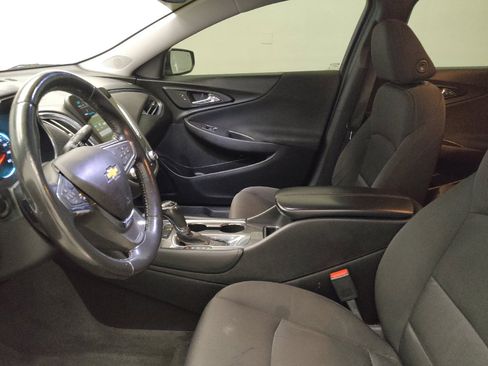 Used 2018 Chevrolet Malibu LT w/ Driver Confidence Package image 17