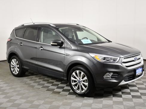 Used 2018 Ford Escape Titanium w/ Ford Safe & Smart Package AWD/4WD image 4