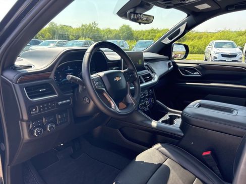 Certified 2024 Chevrolet Tahoe High Country w/ Advanced Technology Package AWD/4WD image 18