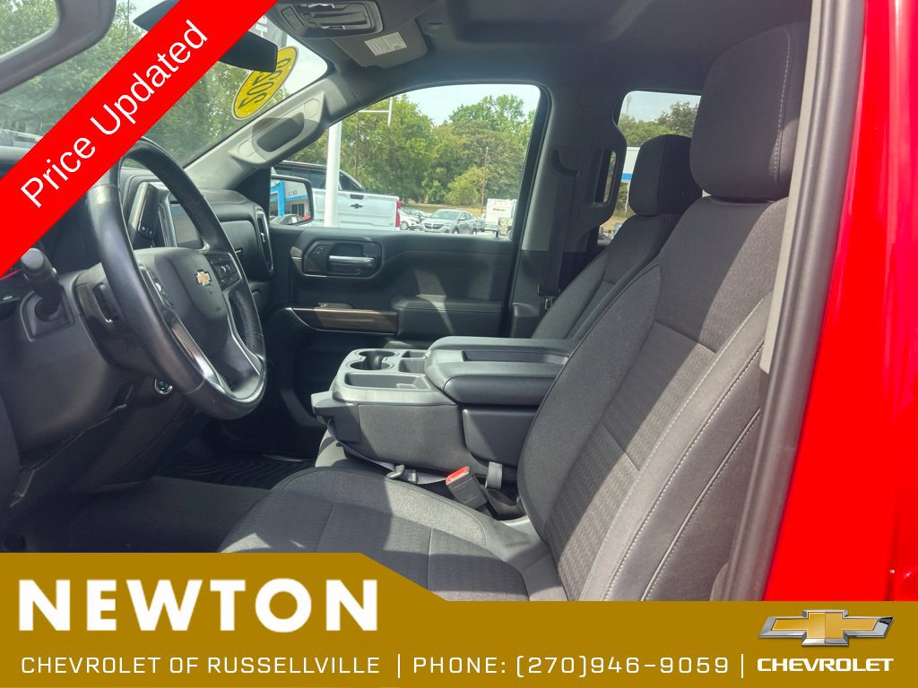 Used 2022 Chevrolet Silverado 1500 LT AWD/4WD image 4