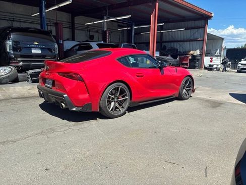 Used 2021 Toyota Supra Premium w/ Driver Assist Package RWD image 2