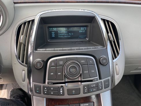Used 2010 Buick LaCrosse CX FWD image 22