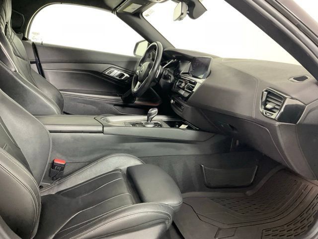 Used 2019 BMW Z4 sDrive30i w/ Executive Package RWD image 15