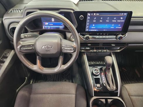 Used 2023 Chevrolet Colorado Trail Boss AWD/4WD image 27
