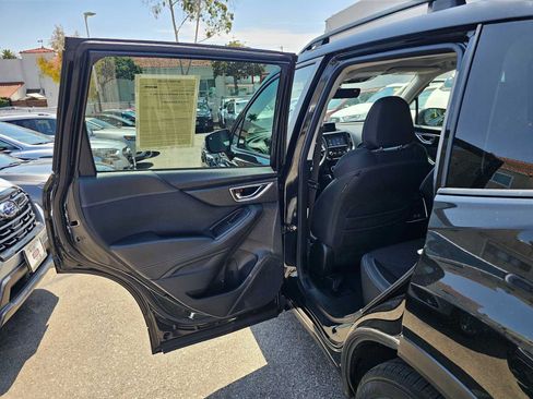 Certified 2023 Subaru Forester Premium AWD/4WD image 15