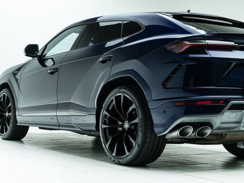 Used 2020 Lamborghini Urus image 19