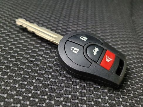 Used 2019 Nissan Sentra S image 32