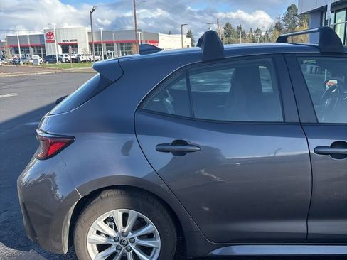 Used 2024 Toyota Corolla SE w/ SE Package image 4