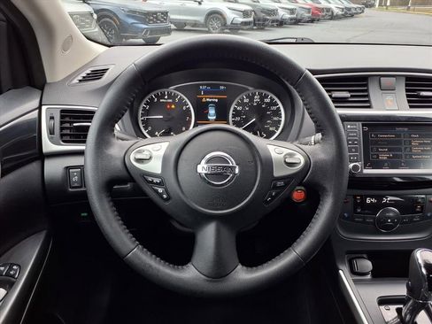 Used 2019 Nissan Sentra SV image 14