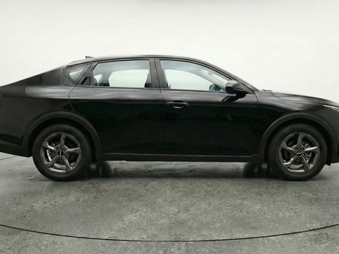 Used 2025 Kia K4 LXS FWD image 11