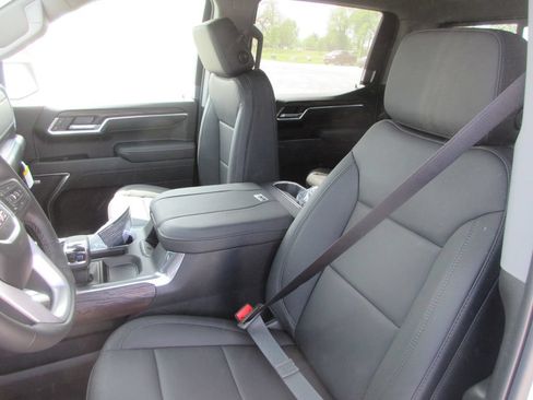 New 2026 GMC Sierra 1500 SLT w/ SLT Premium Plus Package AWD/4WD image 14