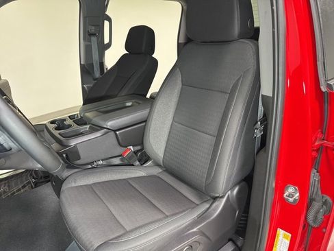 Used 2024 Chevrolet Silverado 1500 LT image 12