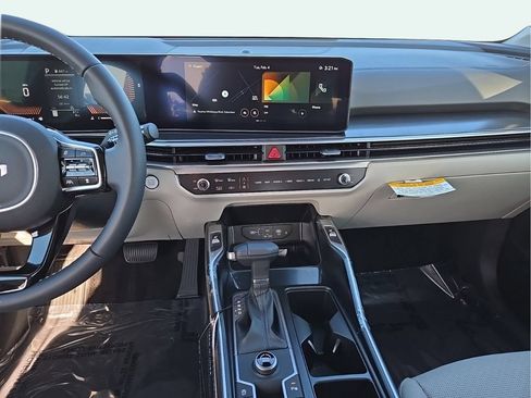 Certified 2025 Kia Sorento S w/ Panoramic Sunroof Package FWD image 26