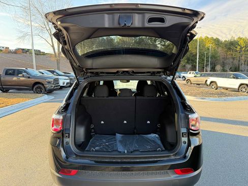 New 2025 Jeep Compass Sport AWD/4WD image 31